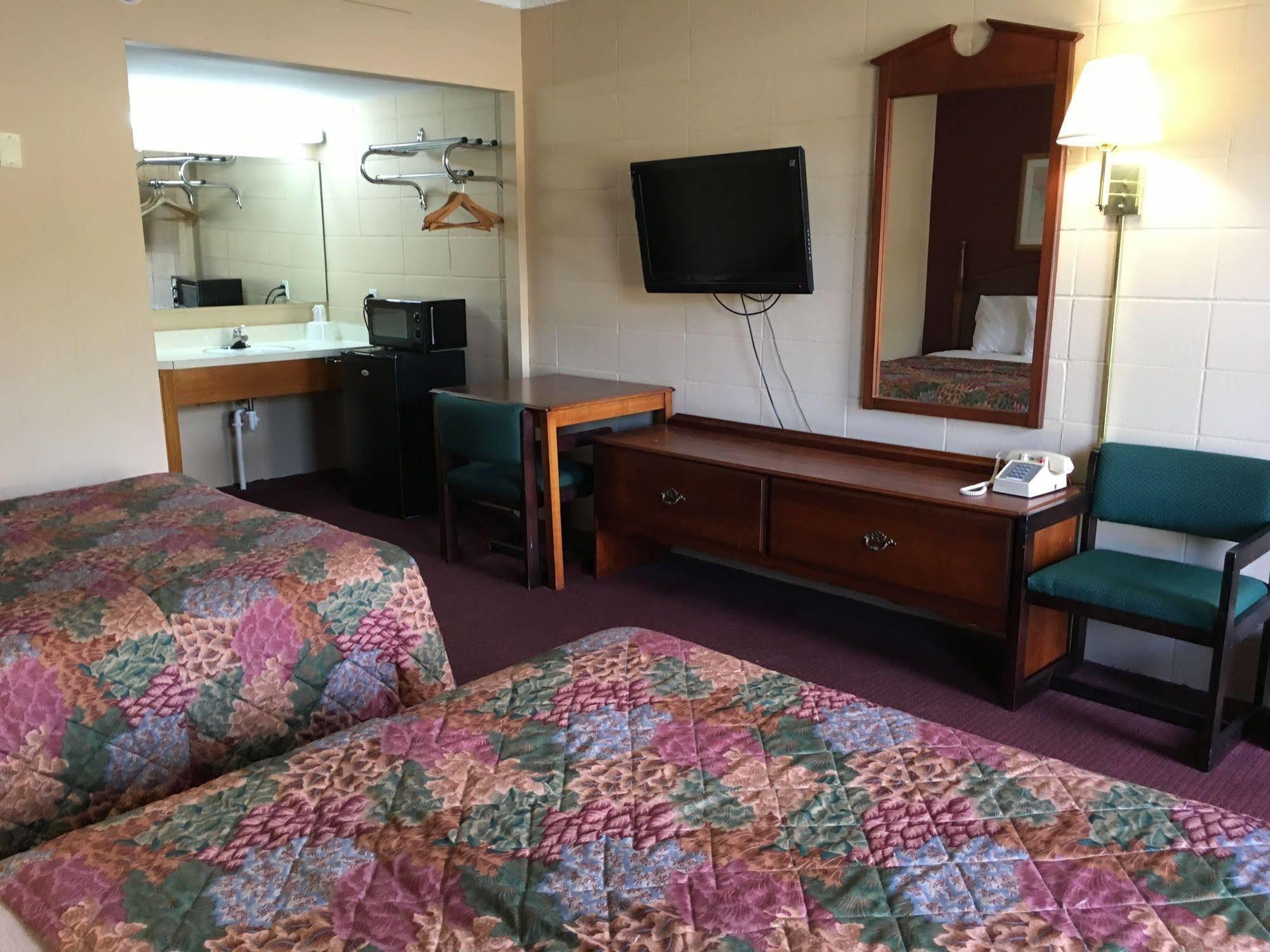 Budget Inn Carthage Dış mekan fotoğraf